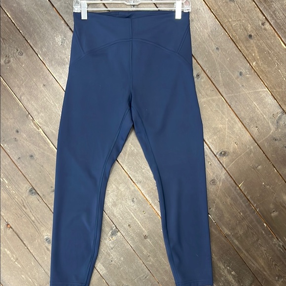 Lululemon Instill 25” Blue Leggings. Size 10. NWT